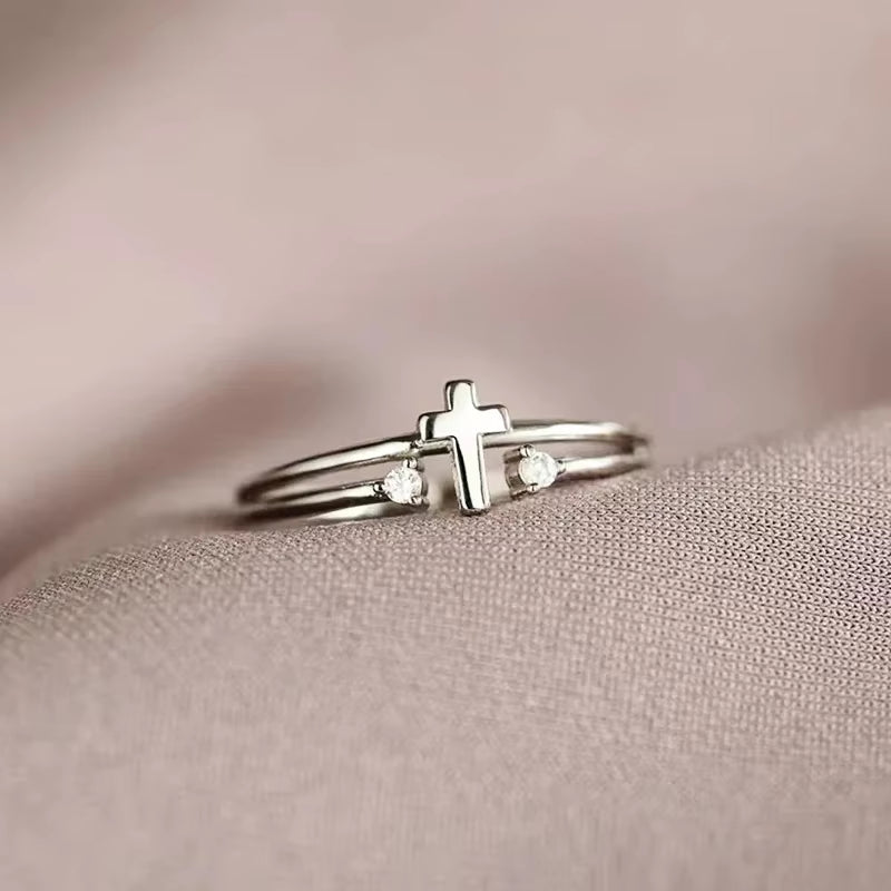 2025 Chic Dainty Silver Color Cross Ring Female Fashion Finger Jewelry with Bright Cubic Zirconia Accessories for Daily Wear